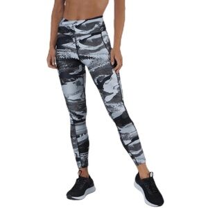 NWT Under Armour Heat Gear Camouflage Crop Ankle Leggings Black Gray & White